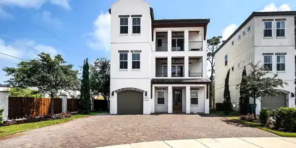11 Wadleigh Way