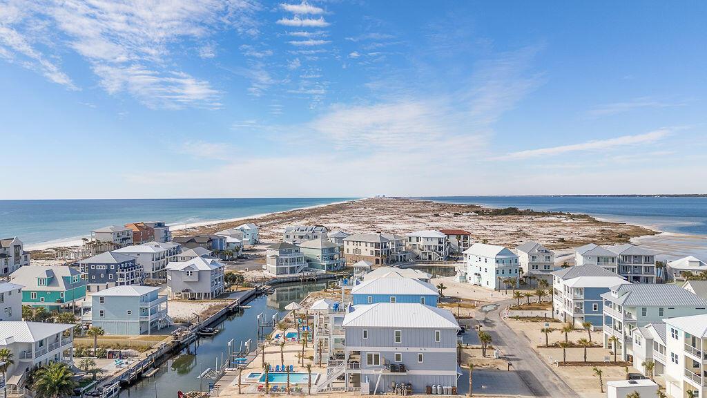 Image 4: GuitarsandTikiBarsDrone-6