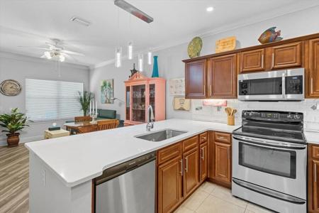 2212 Hadleigh Hills Court
