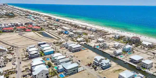 Image 2: 7401 GRAND NAVARRE AERIAL 1
