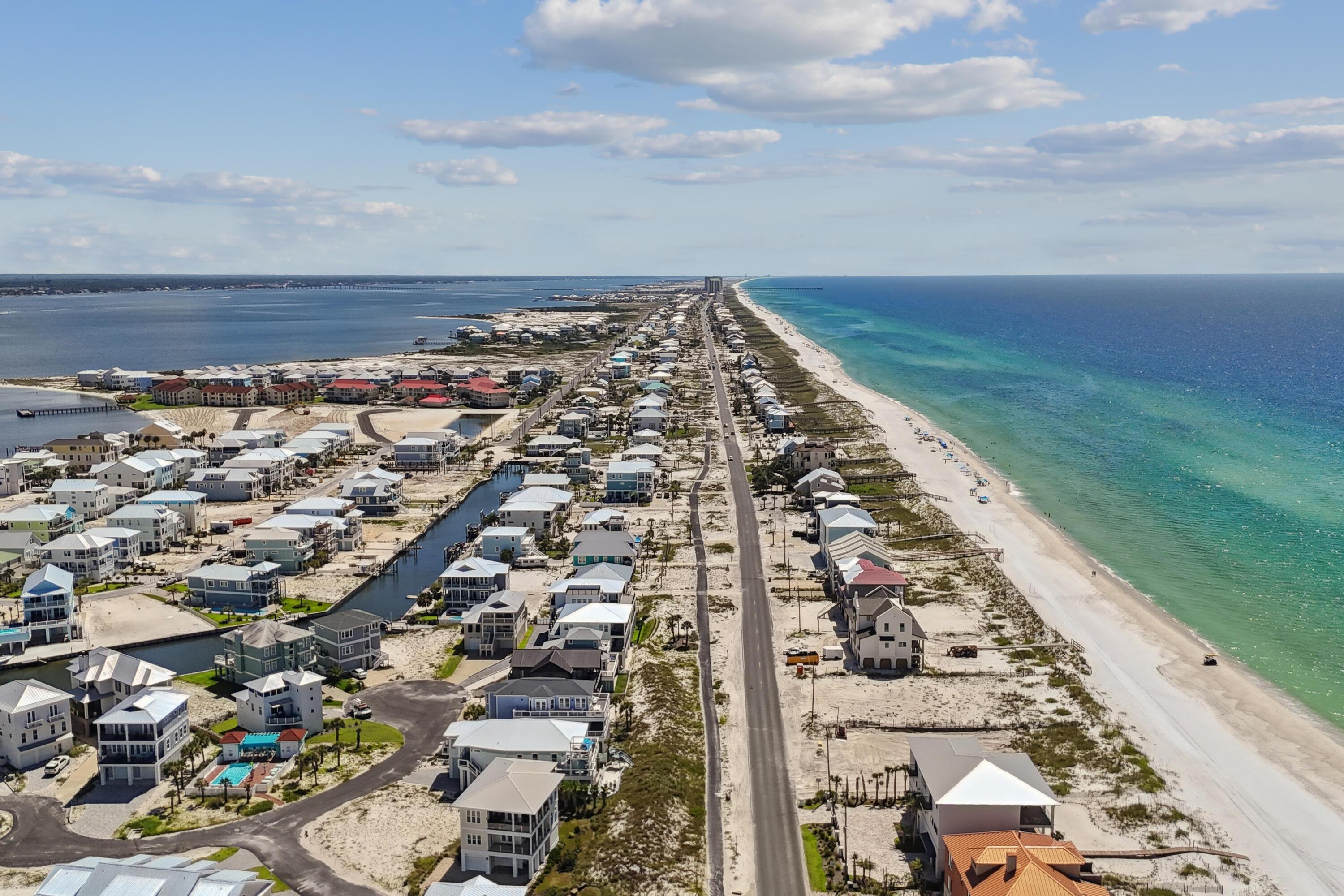 Image 3: Grand Navarre Blvd 2