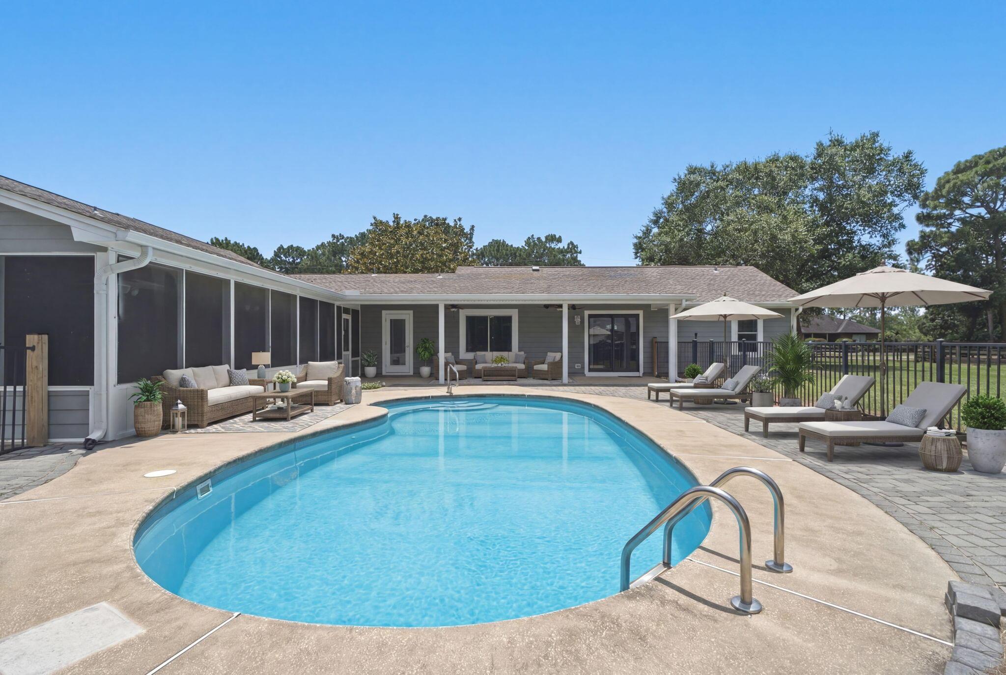 Image 3: Virtually Staged Pool/Patio