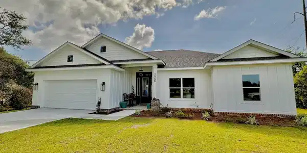1646 Ocean Breeze Lane