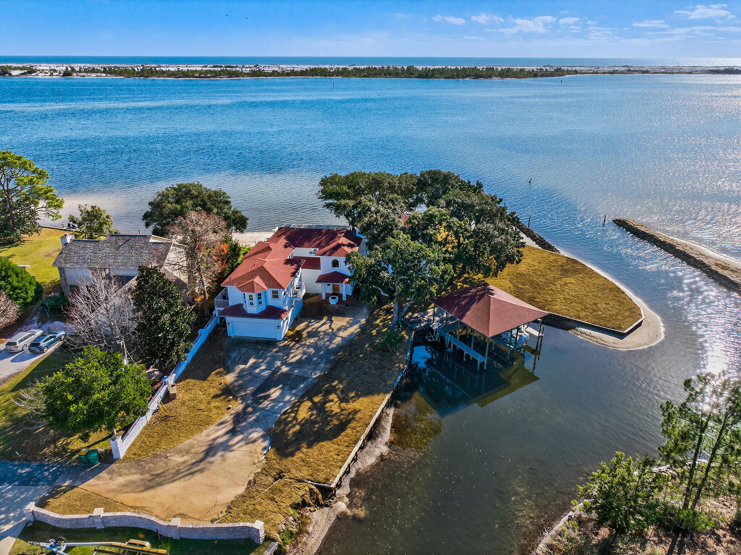 Image 1: combeeaerial