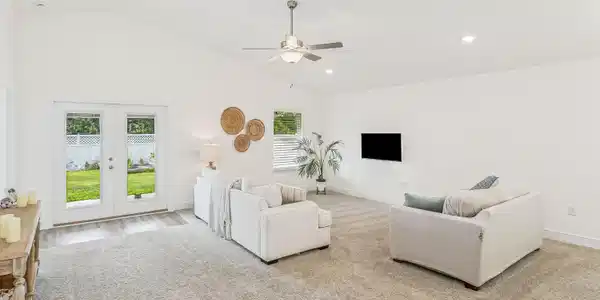 Image 4: 5072 Tarpon Ave-7