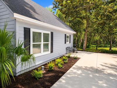 708 Hickory