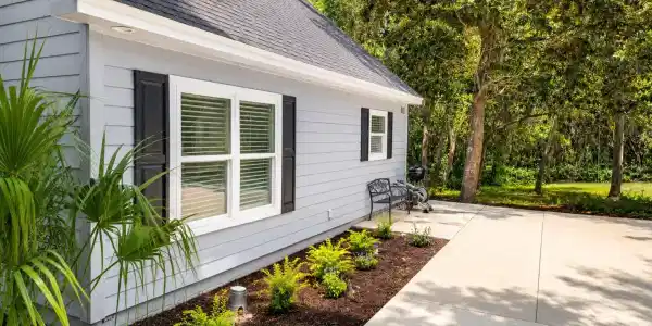 708 Hickory