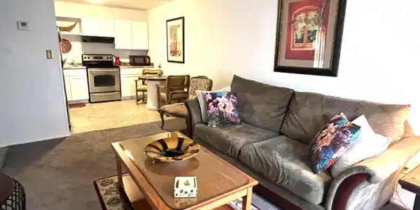 1307 Redwood Lane