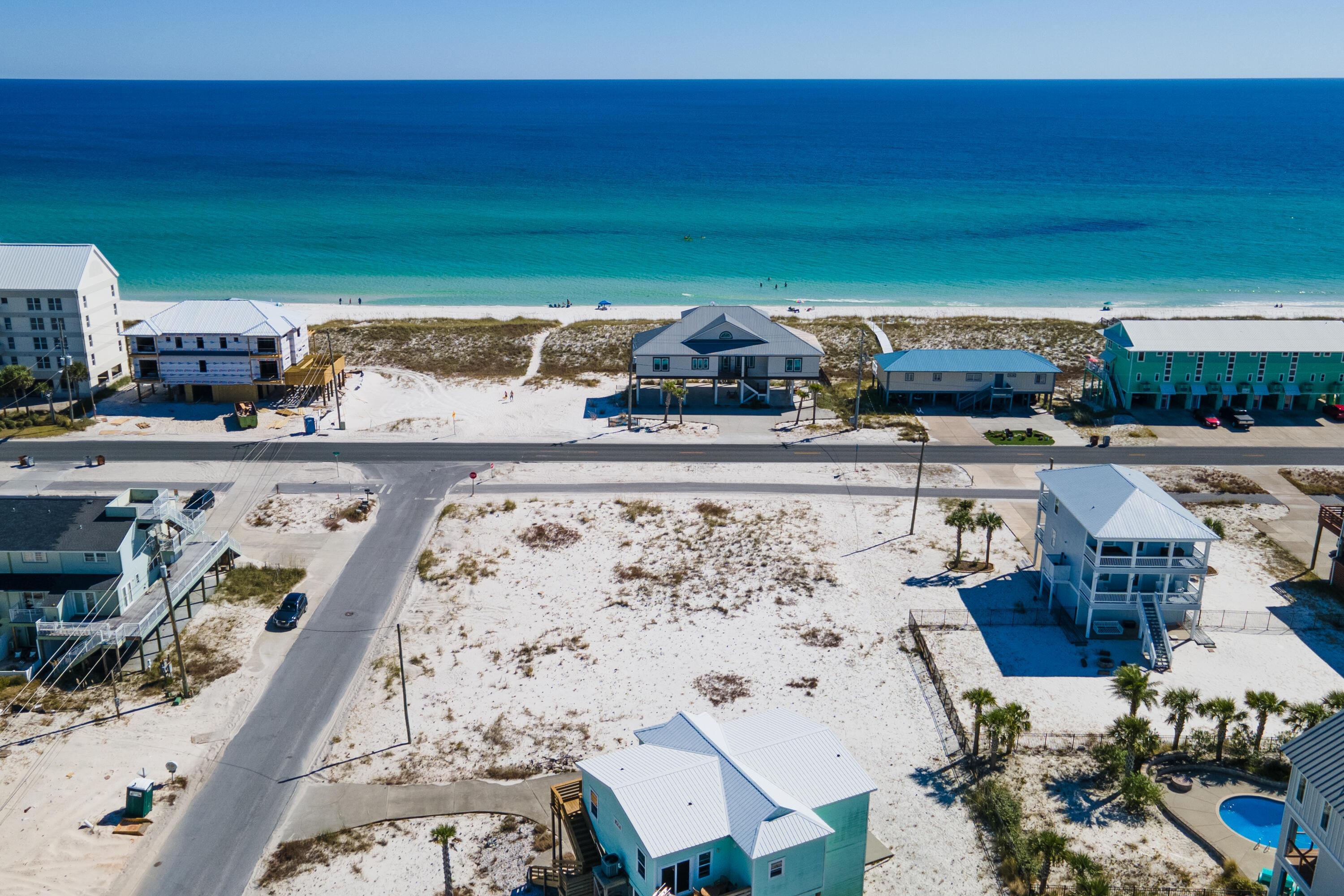 Image 3: 8212 Gulf Blvd Navarre FL 32566 USA-010-