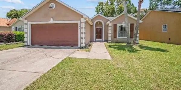 1644 Vecuna Circle