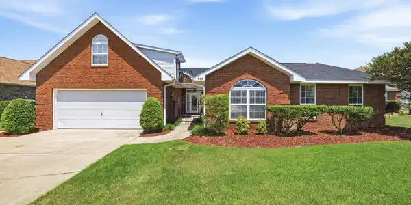 Image 2: 1-web-or-mls-1668-woodlawn-way