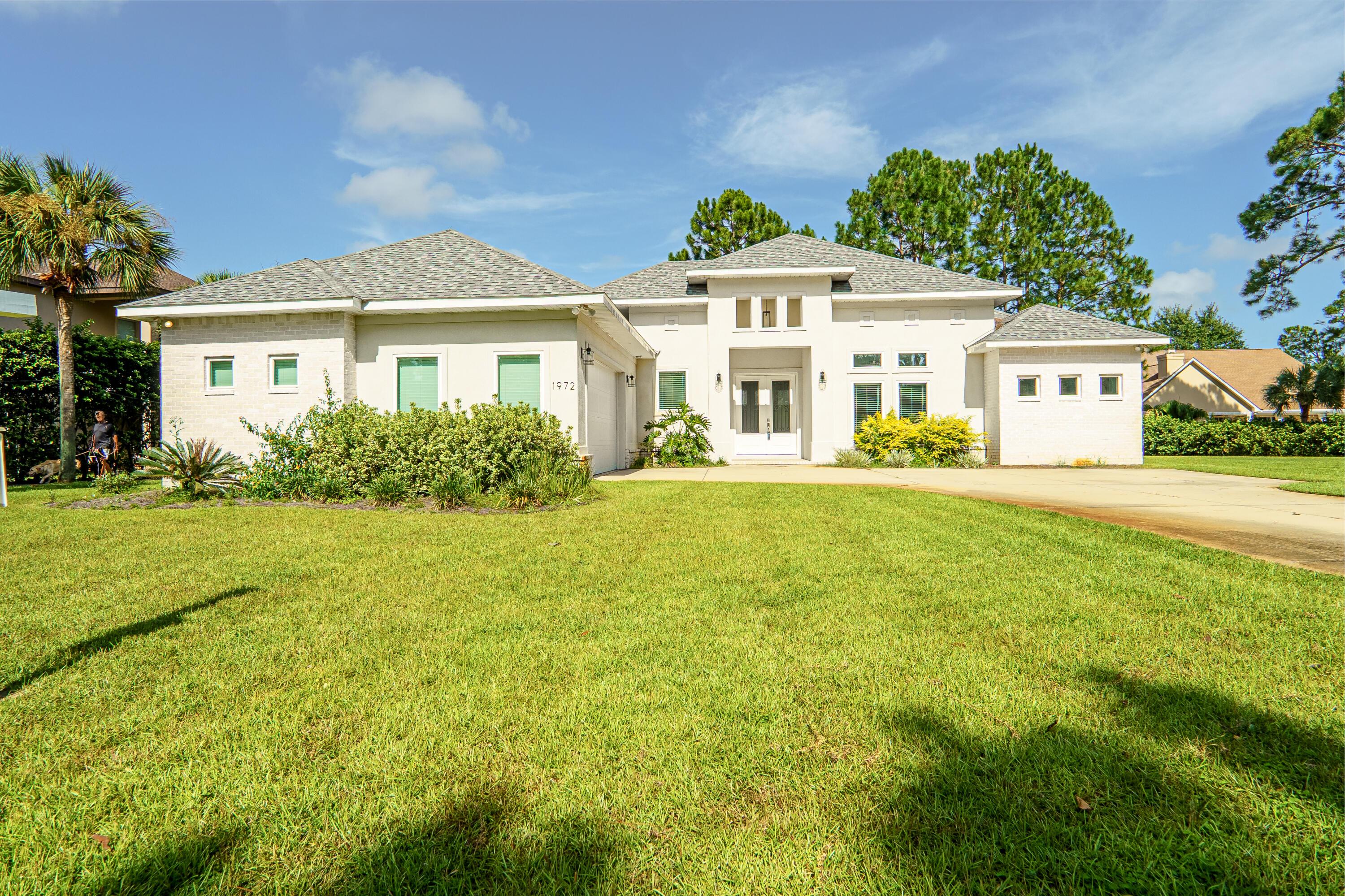 Image 2: Front of House