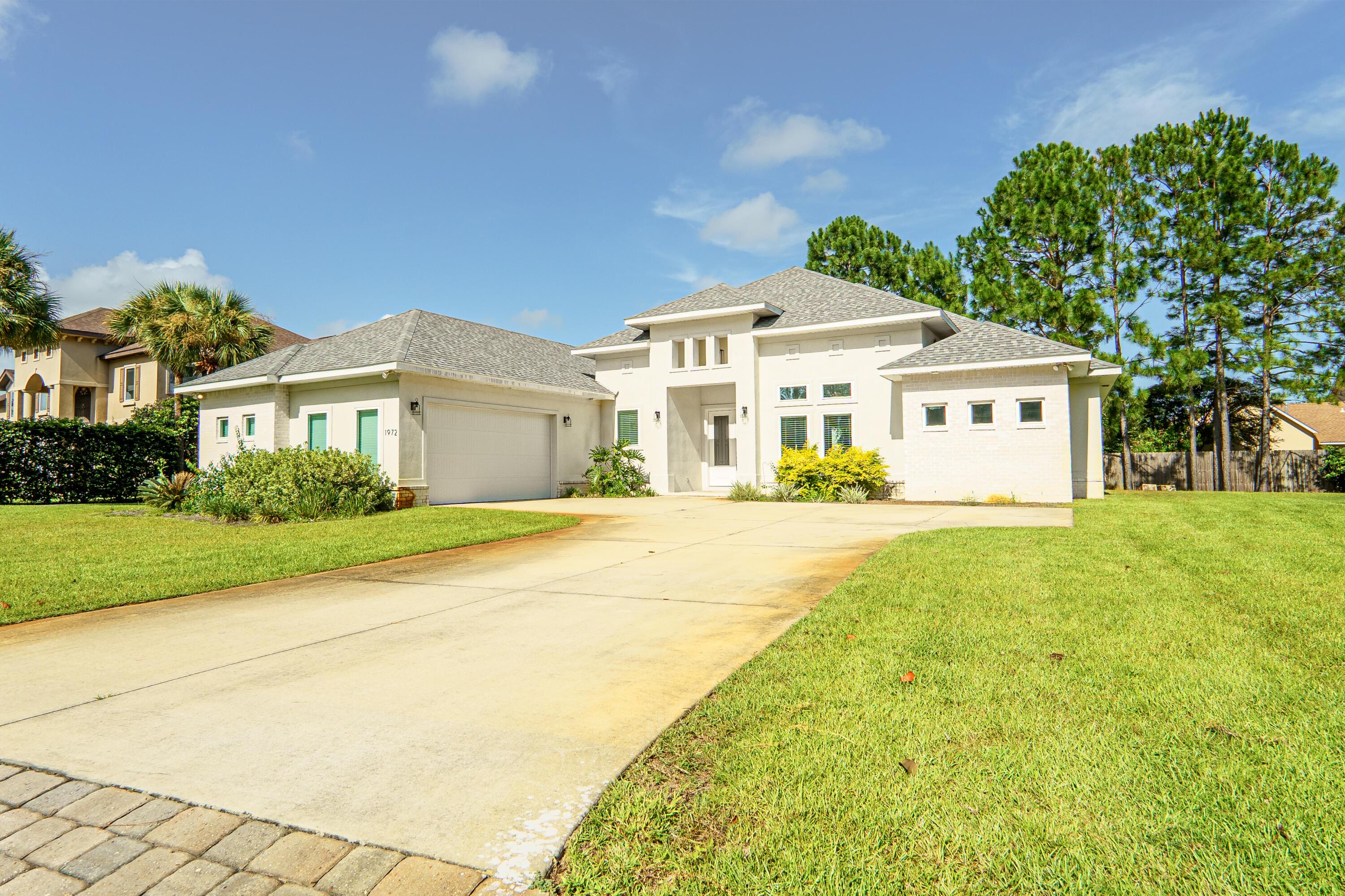 Image 3: Front of House