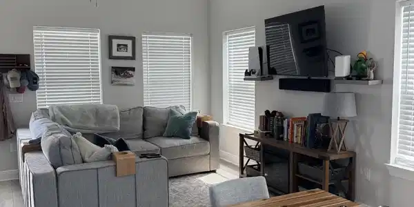 Image 3: kitchen & family room