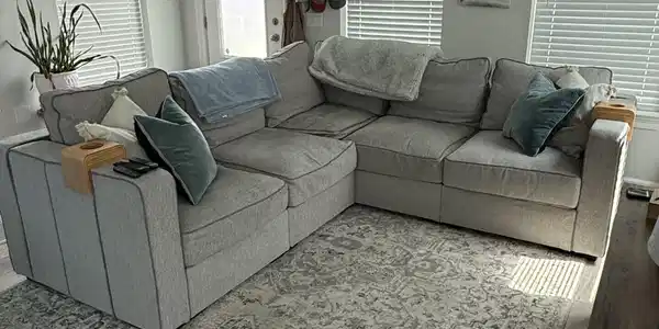 Image 4: family room