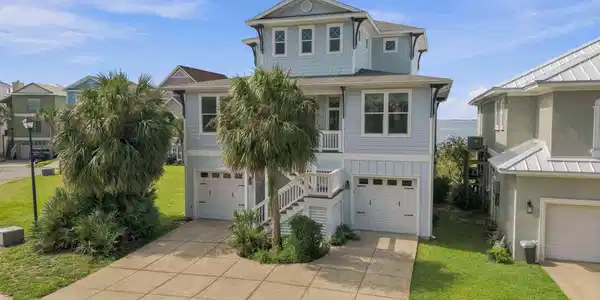Image 2: 2-web-or-mls-DJI_20260803111149_0378_D-2