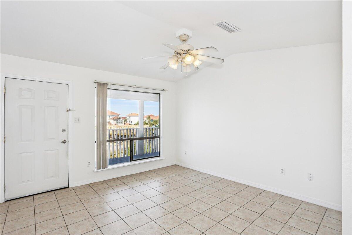 Image 3: 03-8460 Gulf Blvd Unit 302-2