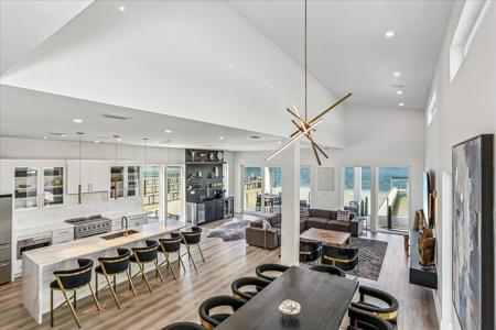 7348 Grand Navarre Boulevard