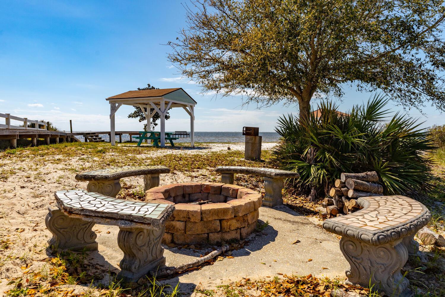 Image 4: 1551 Winding Shore Dr