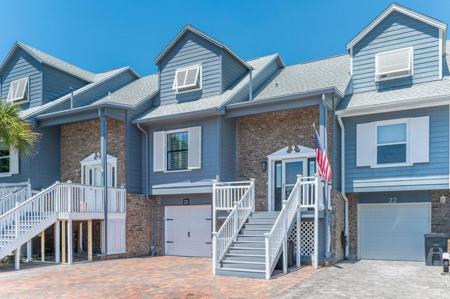 23 Bayshore Point