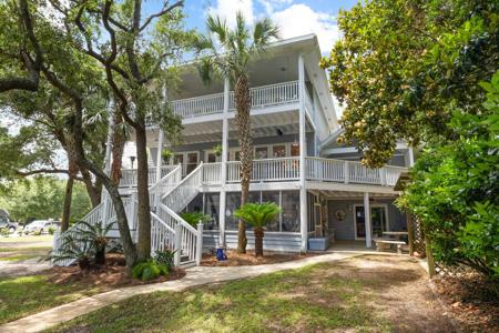 5393 Soundside Drive