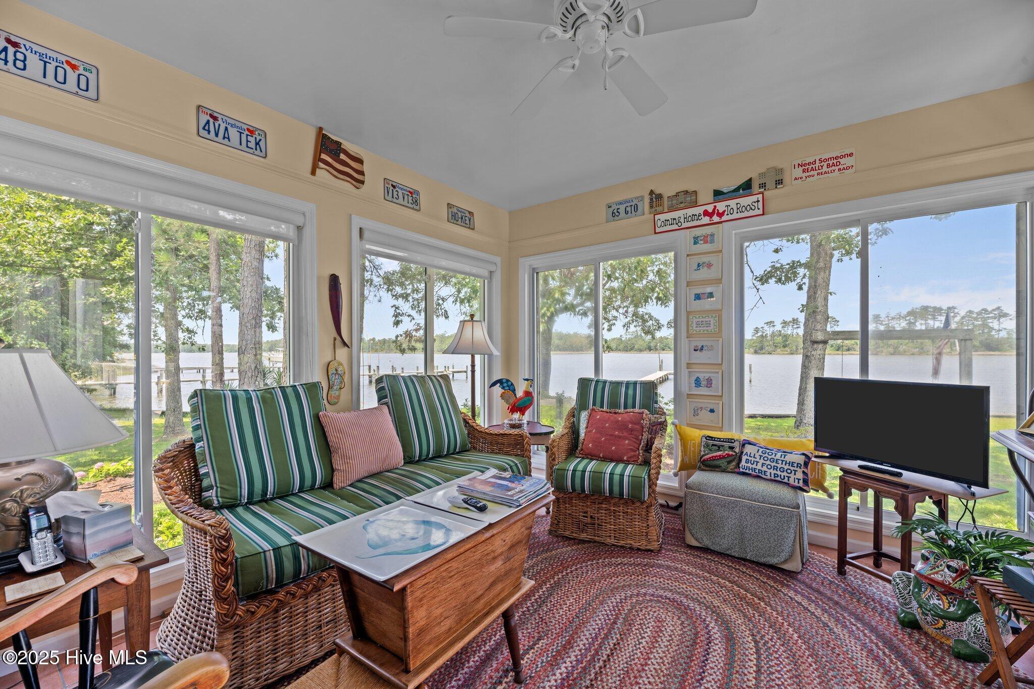 Image 2: 4105 Schooner Cir