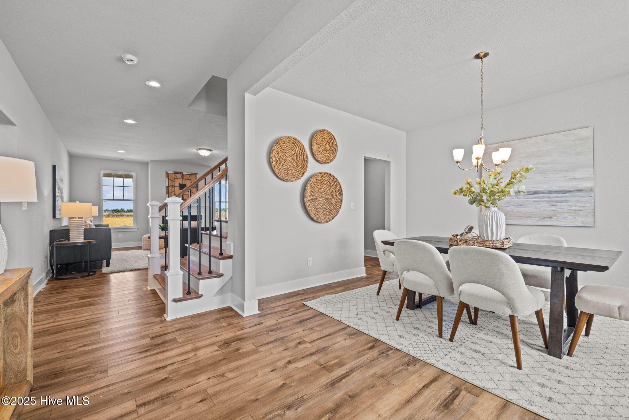 Image 3: 3-web-or-mls-Sandersonrd003