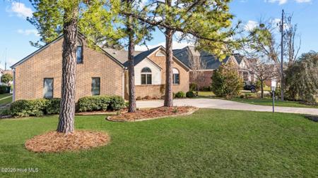 901 Coral Court