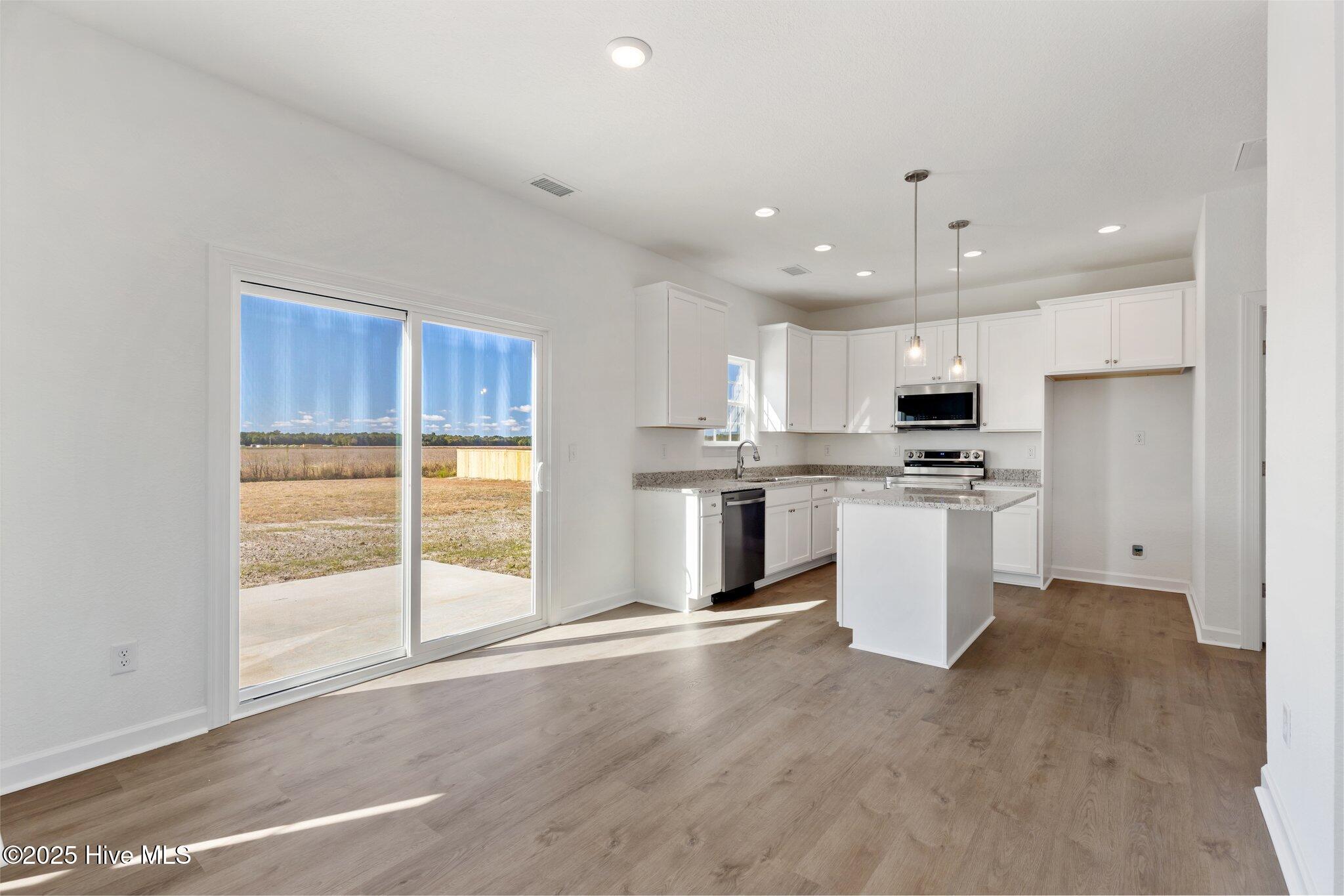 Image 4: 9-web-or-mls-115-lilly-rd