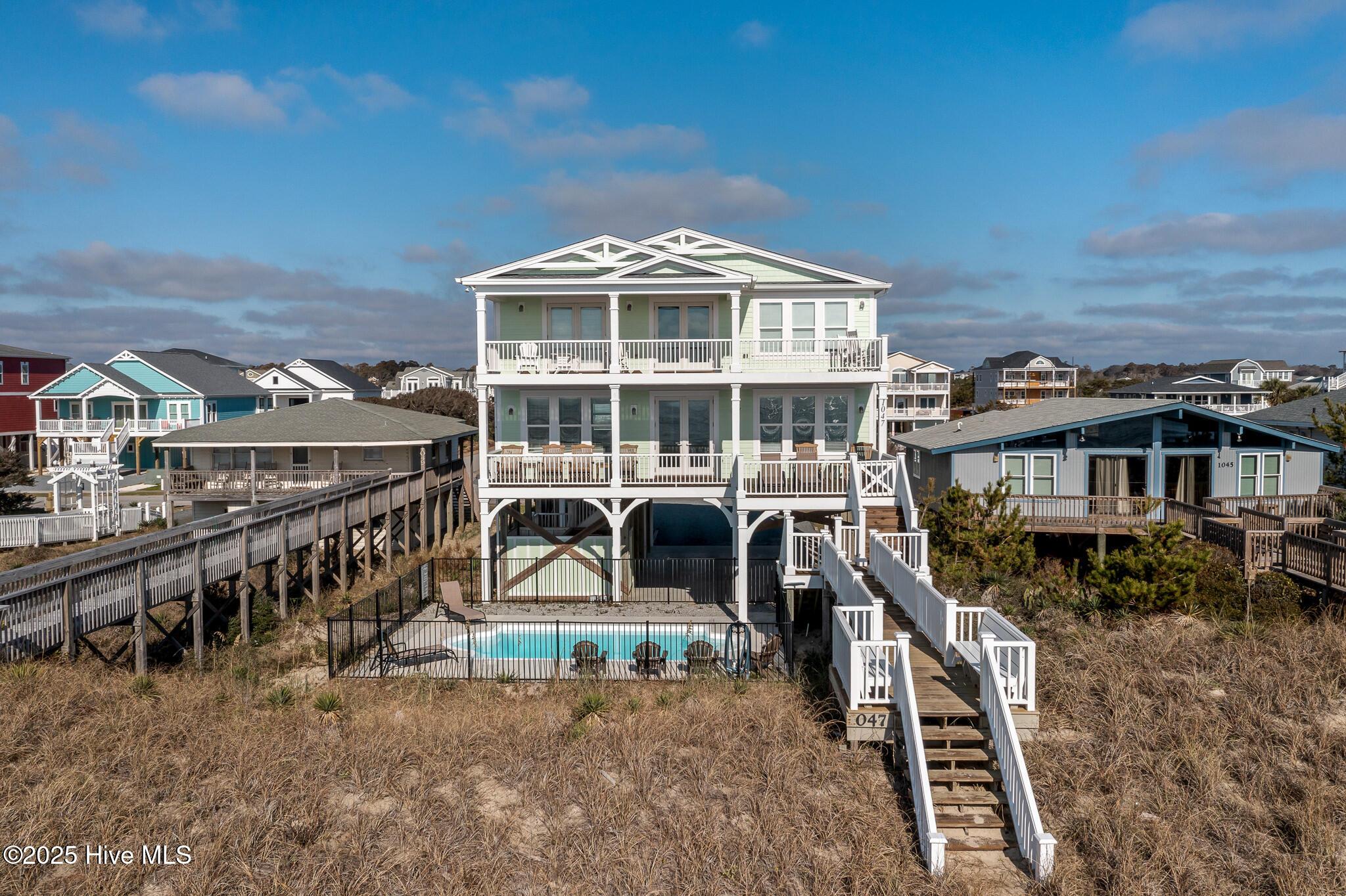 Image 2: 1047 Ocean Blvd West