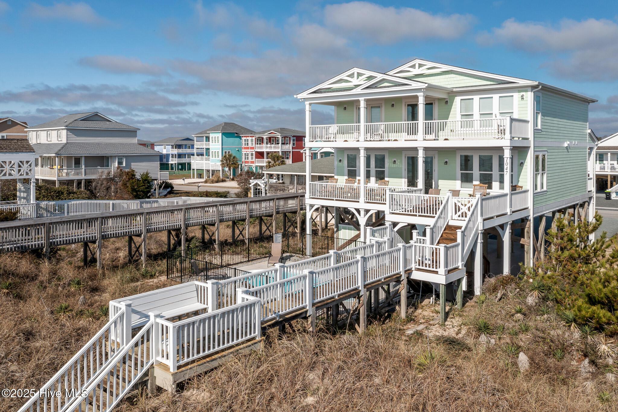 Image 3: 1047 Ocean Blvd West