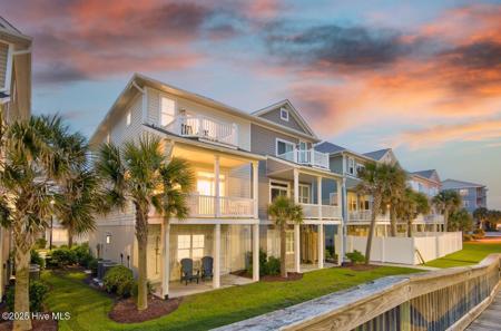 2800 W Fort Macon Road