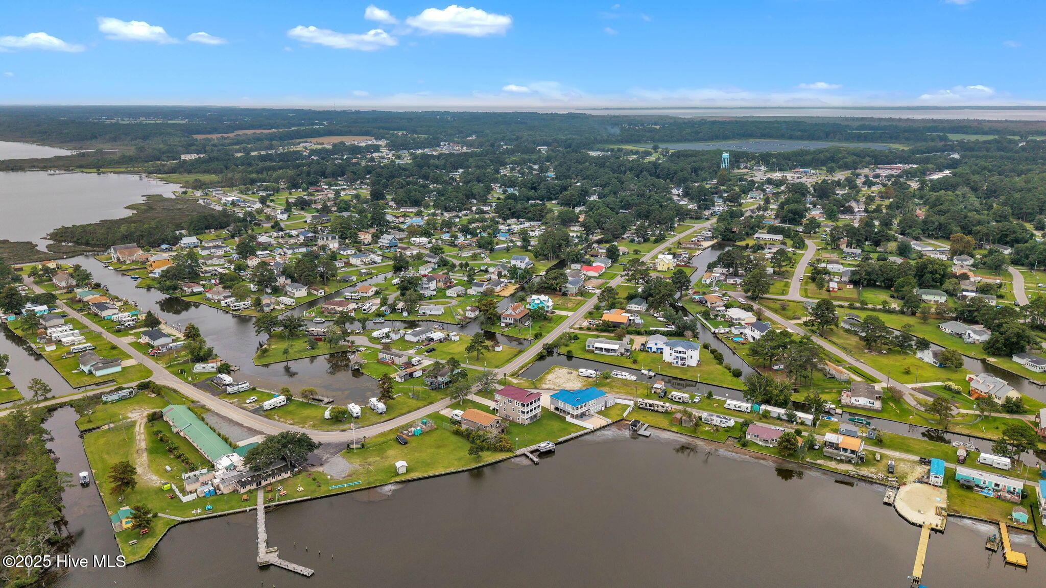 Image 4: 66-web-or-mls-DJI_20250813100307_0001_D