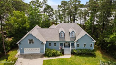 385 Peninsula Drive