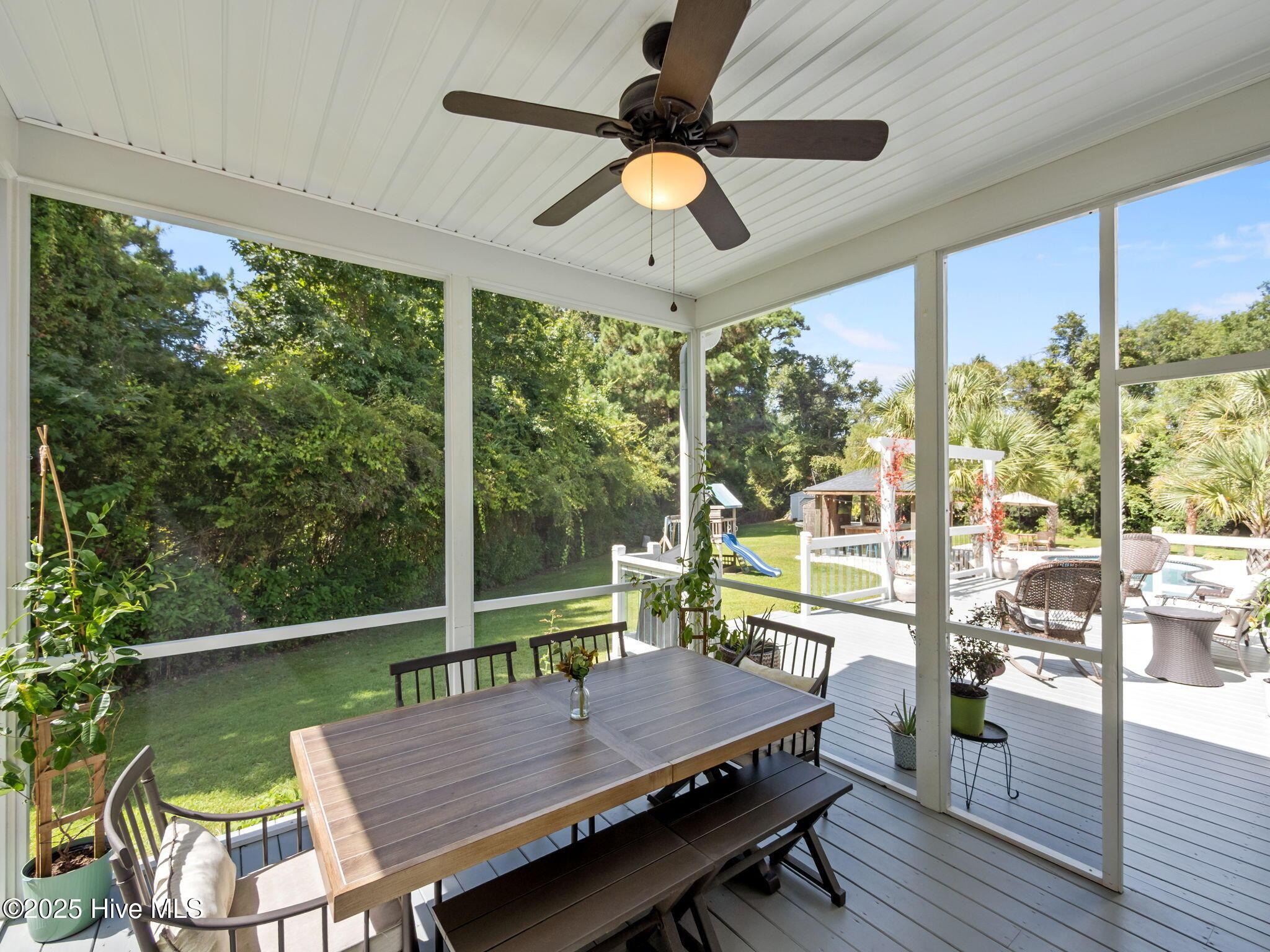 Image 4: 48-web-or-mls-P9020482