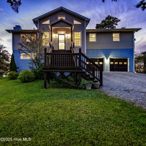 321 Riverside Drive