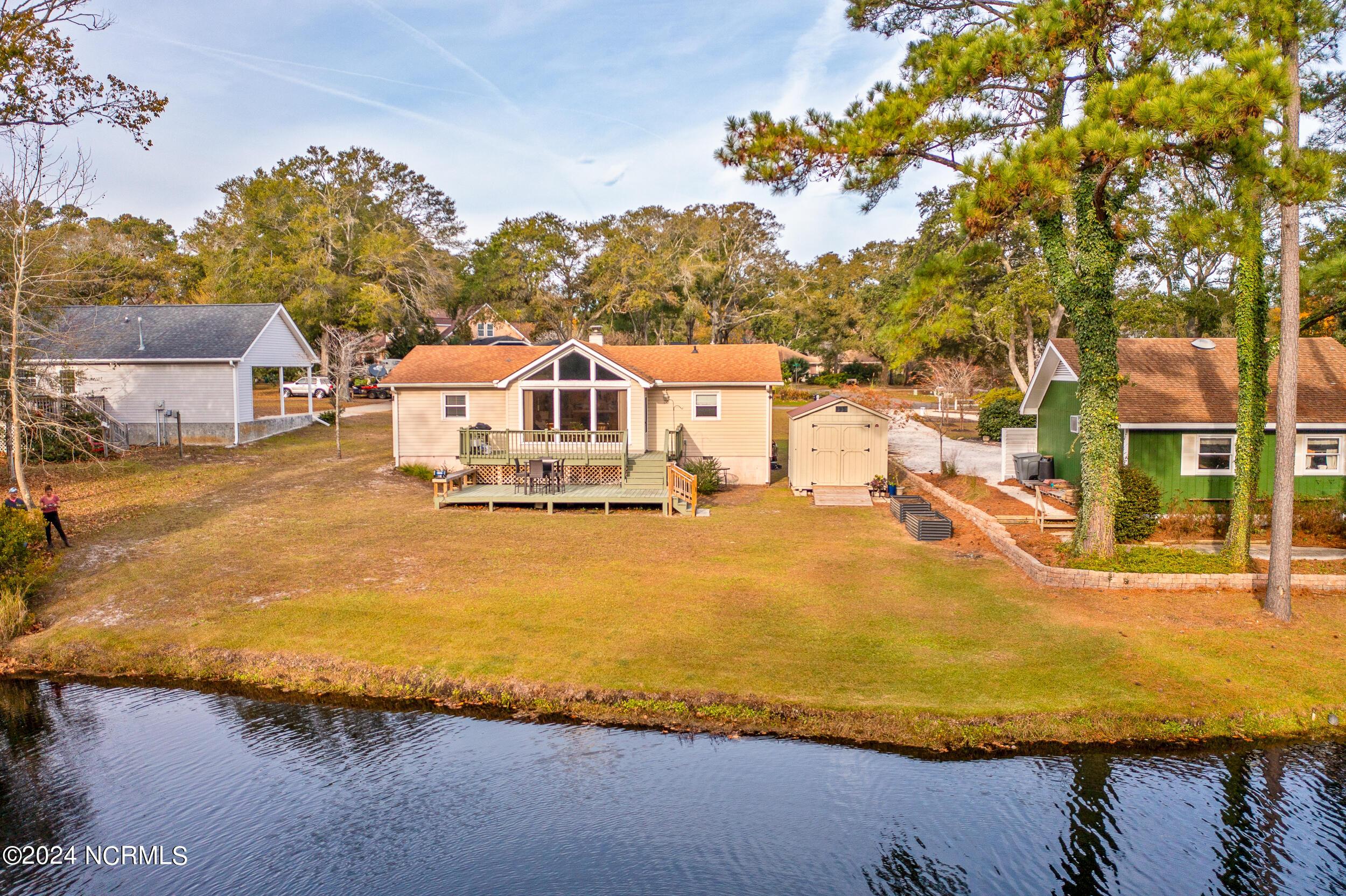 608 Triangle Court SW, Sunset Beach, NC lhrmls01921651