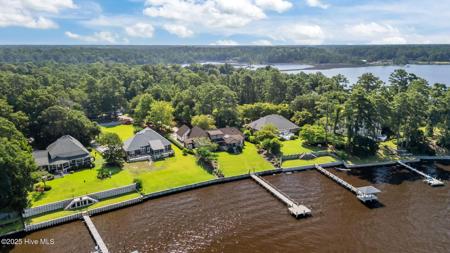 138 White Oak Bluff Road
