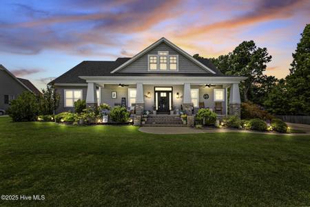 102 Rollingwood Drive