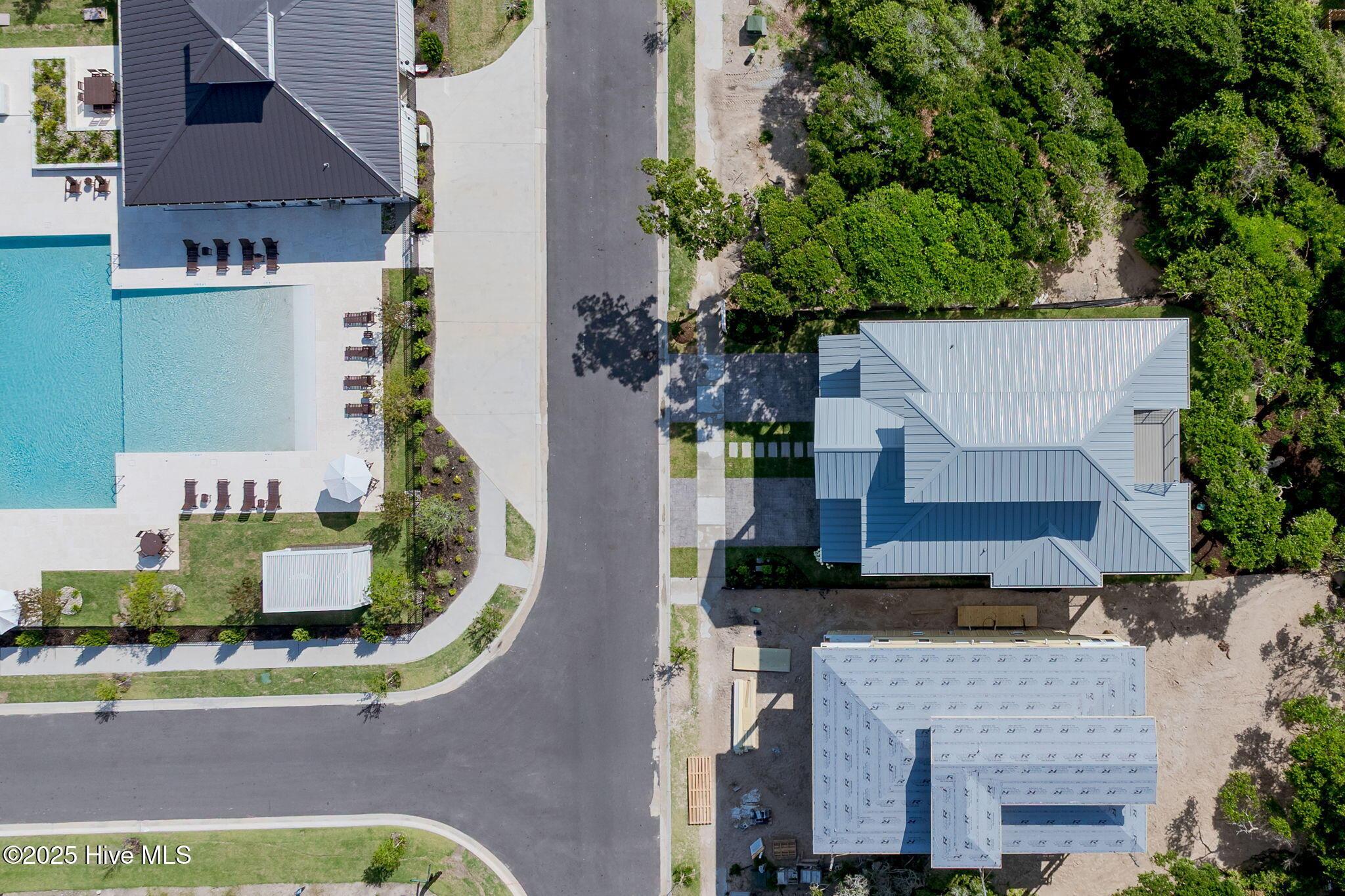 Image 4: aerials-40-peregrine -17