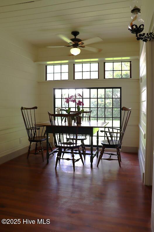 Image 2: dining