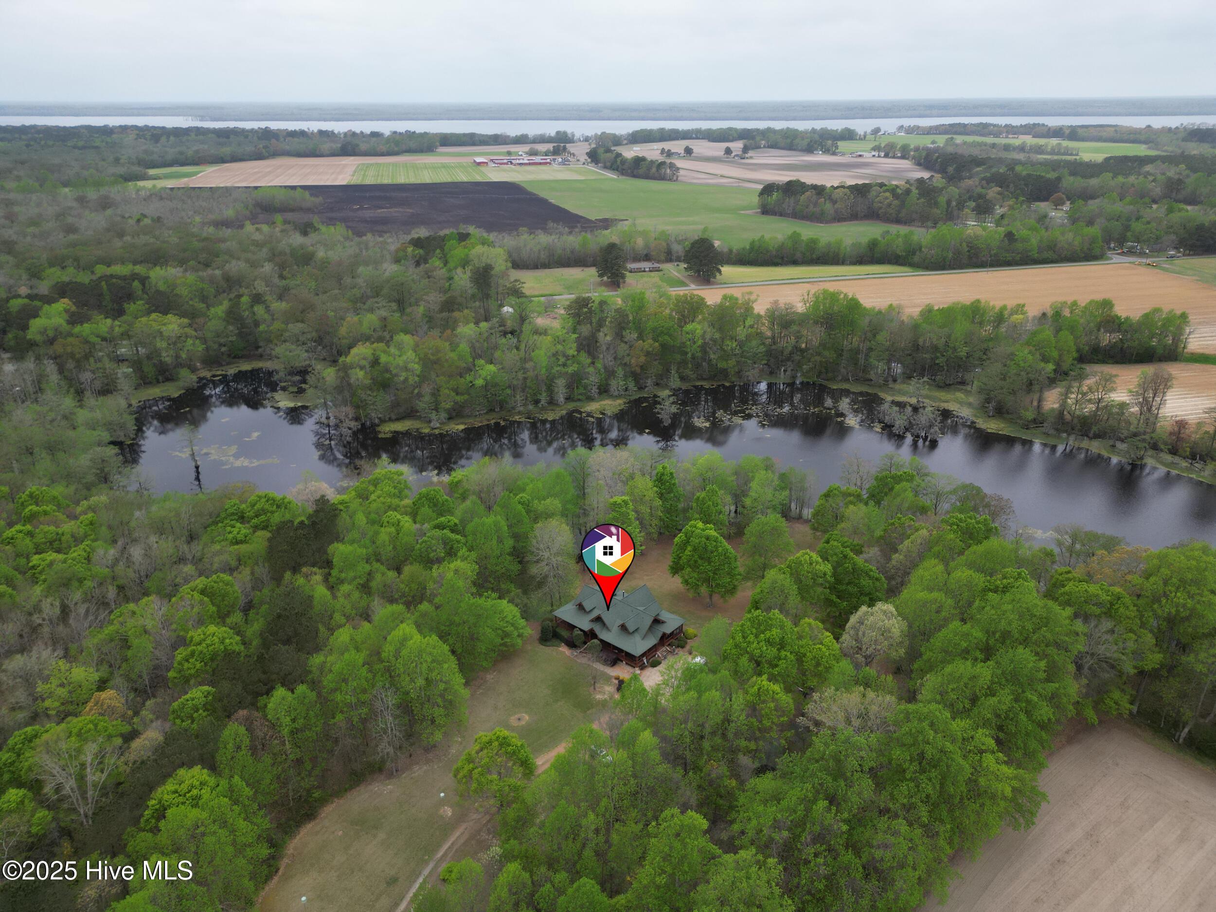 Image 3: 1b. Aerial
