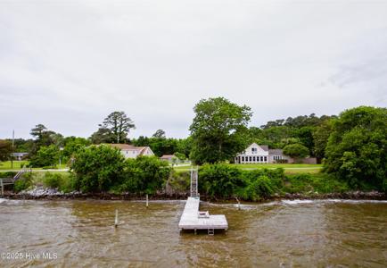 1115 Waterlily Road