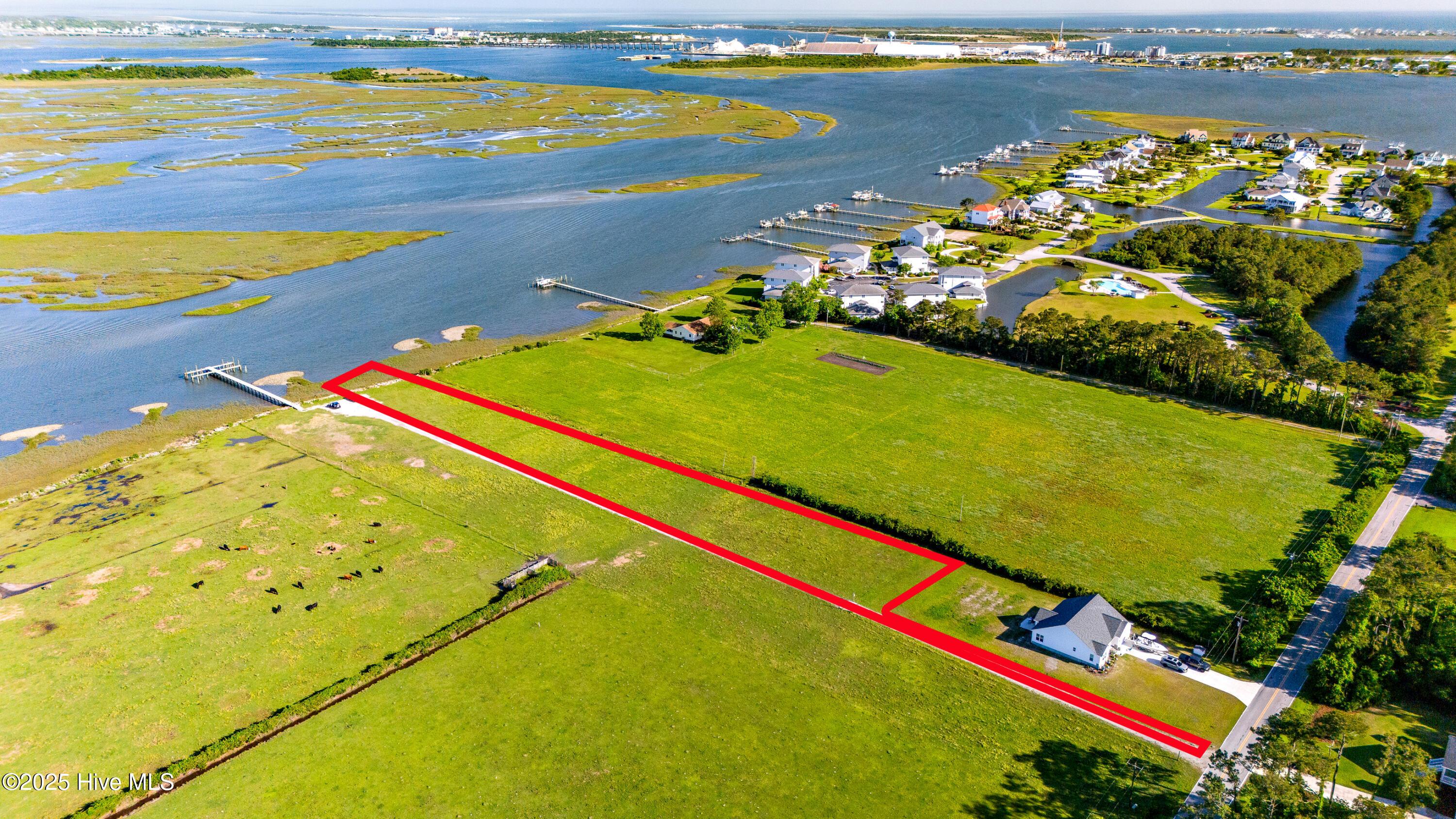 Image 1: 964 Country Club Rd View