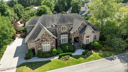 2220 Bel Arbor Place