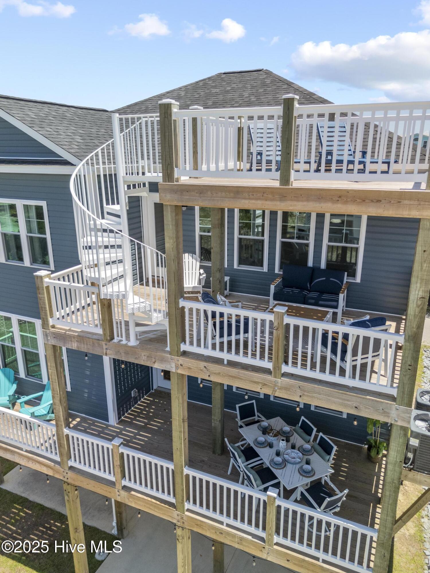 Image 3: DJI_20250628123945_0990_D