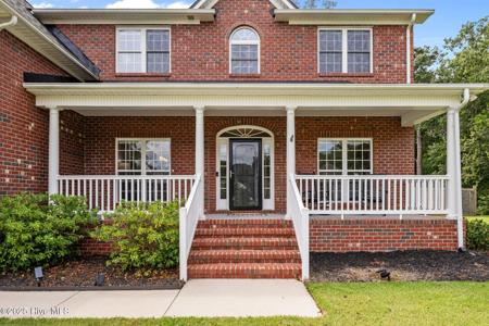 211 Barkside Lane