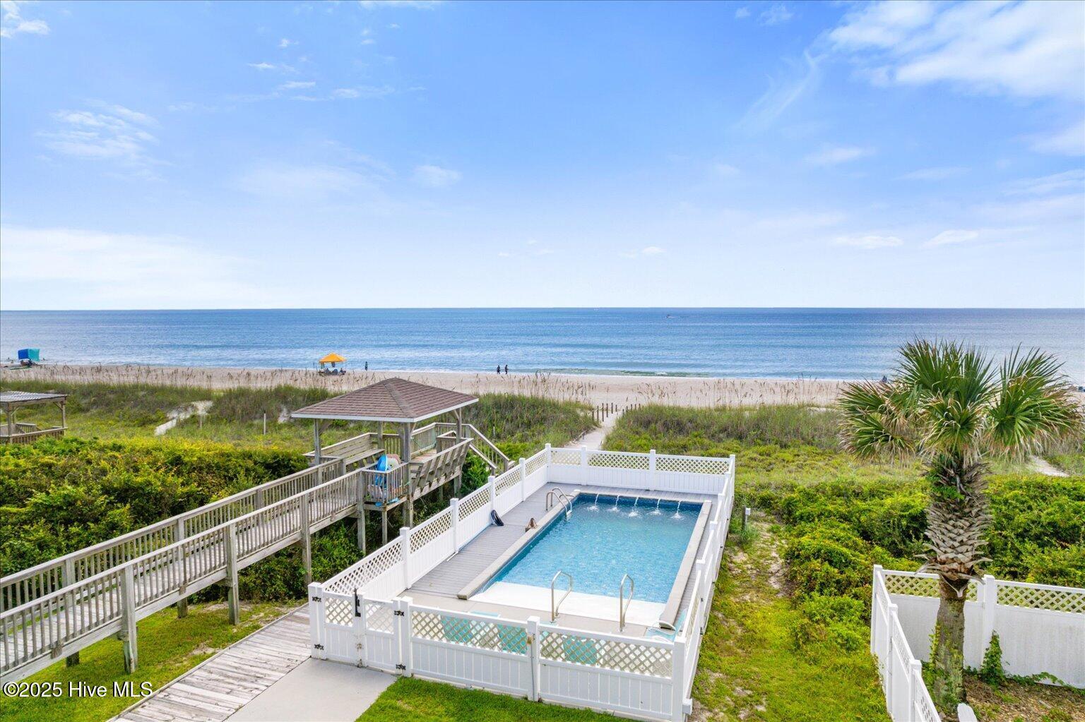 Image 3: Back Deck view