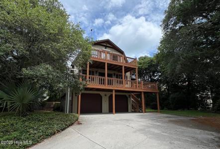 112 Bluewater Drive