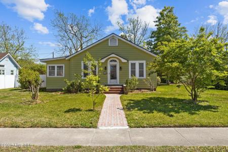 1106 Live Oak Street